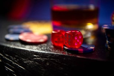 kudamas88 app showing live blackjack table with professional dealer and multilingual interface